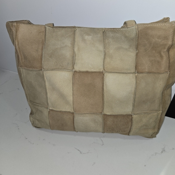 Chanel Suede patchwork tote in fabulous condition. - Picture 2 of 7